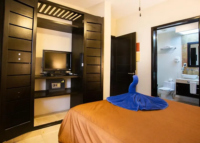 Corner 2 Bedrooms 3rd Floor Facing The Ocean At Elfaro By Dpm * Playa del Carmen