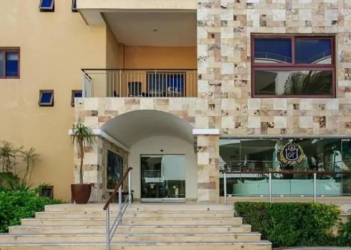 Corner 2 Bedrooms 3rd Floor Facing The Ocean At Elfaro By Dpm Apartment