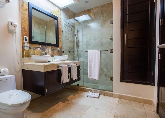 Corner 2 Bedrooms 3rd Floor Facing The Ocean At Elfaro By Dpm *